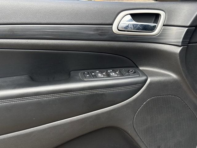 2020 Jeep Grand Cherokee Altitude 4x2