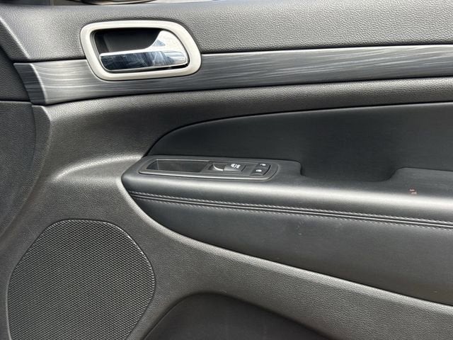 2020 Jeep Grand Cherokee Altitude 4x2