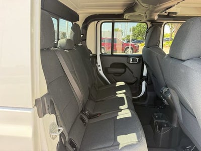 2025 Jeep Gladiator Nighthawk