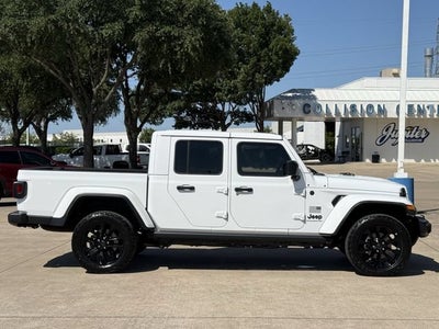 2025 Jeep Gladiator Nighthawk