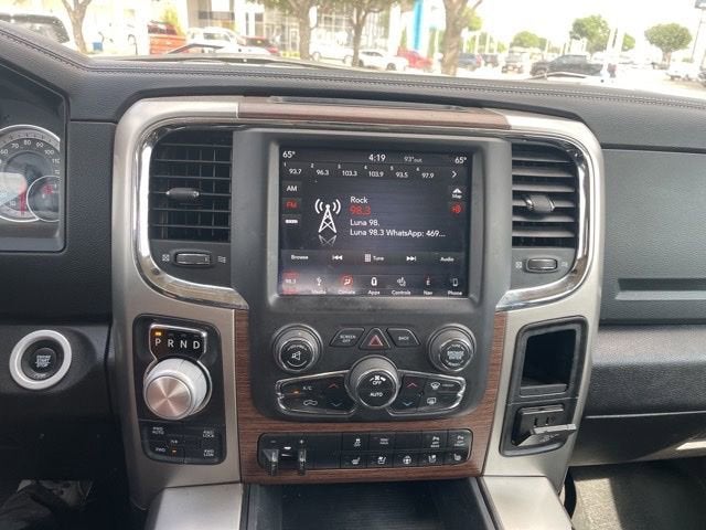 2018 RAM 1500 Laramie Crew Cab 4x4 5'7" Box