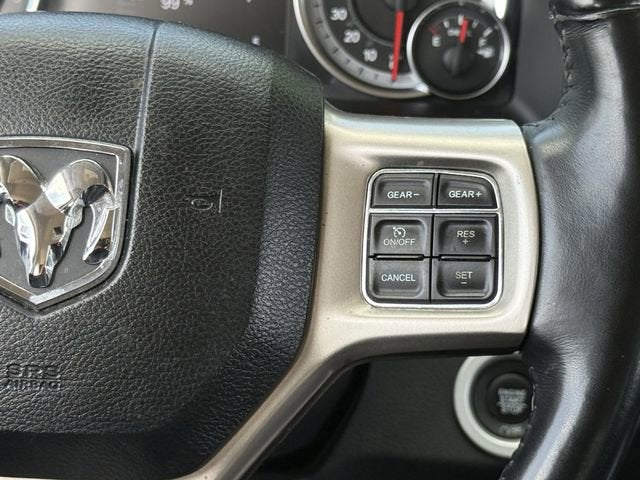 2018 RAM 1500 Laramie Crew Cab 4x4 5'7" Box