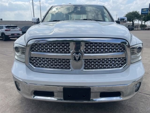 2018 RAM 1500 Laramie Crew Cab 4x4 5'7" Box