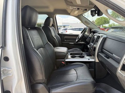 2018 RAM 1500 Laramie Crew Cab 4x4 5'7" Box