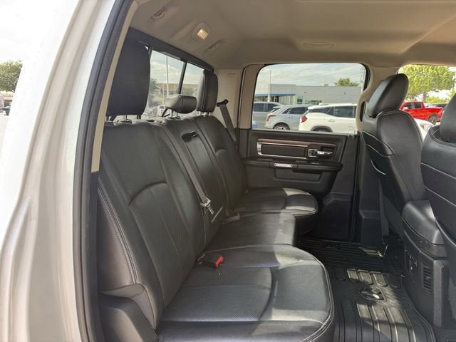 2018 RAM 1500 Laramie Crew Cab 4x4 5'7" Box