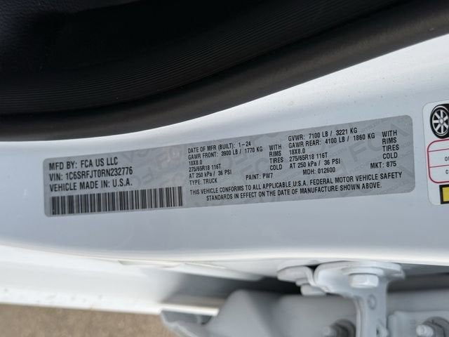 2024 RAM 1500 Laramie Crew Cab 4x4 5'7" Box