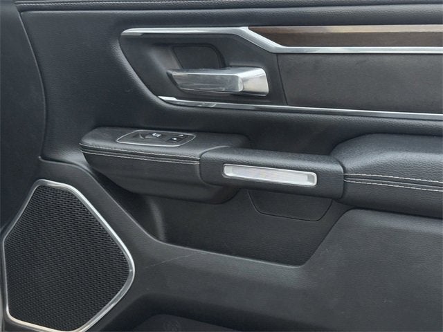 2021 RAM 1500 Laramie Crew Cab 4x4 5'7" Box