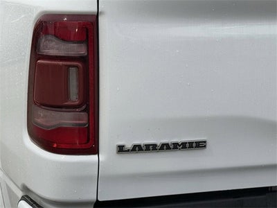 2021 RAM 1500 Laramie Crew Cab 4x4 5'7" Box
