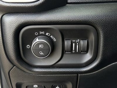 2022 RAM 1500 Laramie Crew Cab 4x4 5'7" Box
