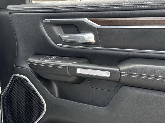 2022 RAM 1500 Laramie Crew Cab 4x4 5'7" Box