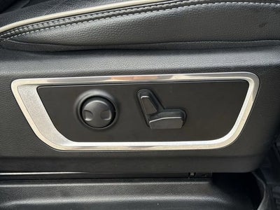 2022 RAM 1500 Laramie Crew Cab 4x4 5'7" Box