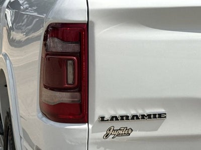 2022 RAM 1500 Laramie Crew Cab 4x4 5'7" Box