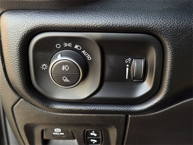 2020 RAM 1500 Rebel Crew Cab 4x4 5'7" Box