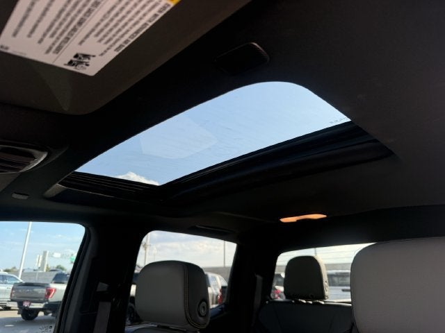 2025 Chevrolet Colorado ZR2 - Photo 26