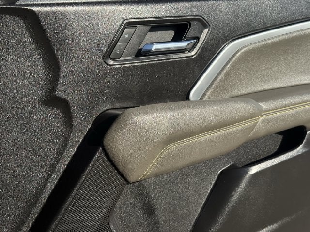 2025 Chevrolet Colorado ZR2 - Photo 30