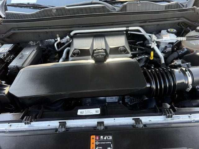 2025 Chevrolet Colorado ZR2 - Photo 35