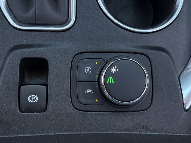 2022 Chevrolet Traverse LS