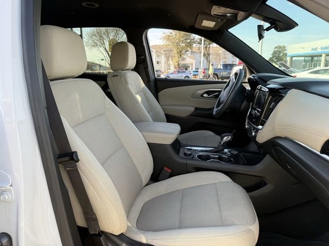 2022 Chevrolet Traverse LS