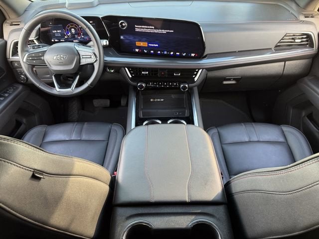 2025 Chevrolet Suburban RST