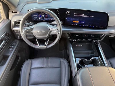 2025 Chevrolet Suburban RST