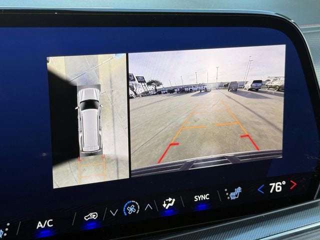 2025 Chevrolet Suburban RST