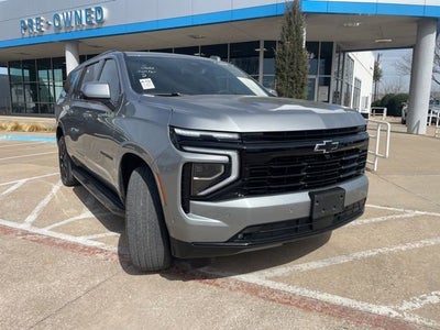 2025 Chevrolet Suburban RST