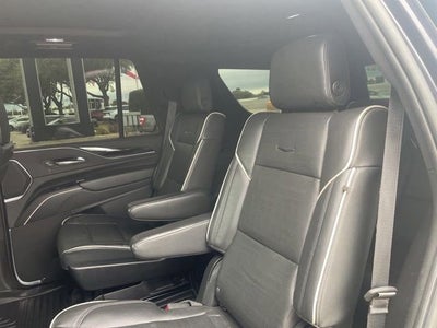 2023 Cadillac Escalade Sport