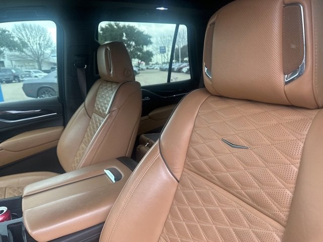 2022 Cadillac Escalade Sport