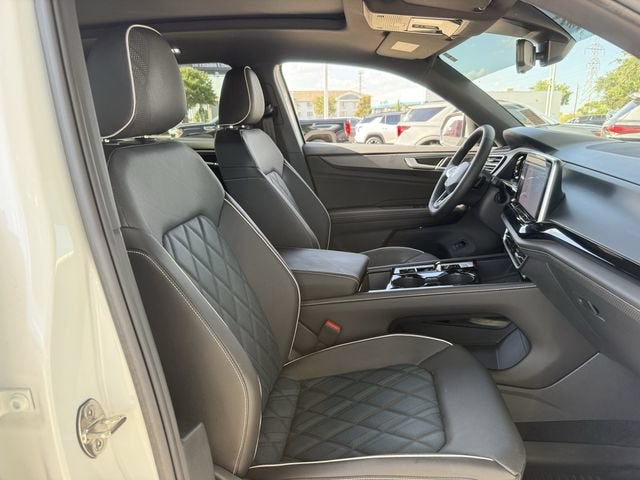 2026 Volkswagen Atlas Cross Sport SEL Premium R-Line