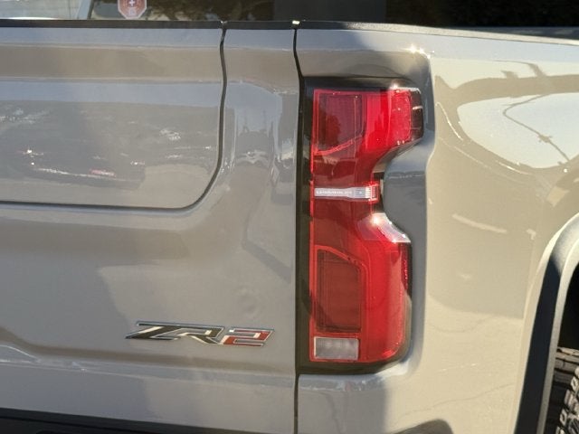 2026 Chevrolet Silverado 2500 HD ZR2 - Photo 8