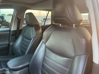 2020 Toyota RAV4 XLE Premium