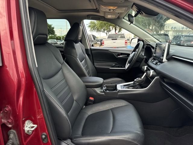 2020 Toyota RAV4 XLE Premium
