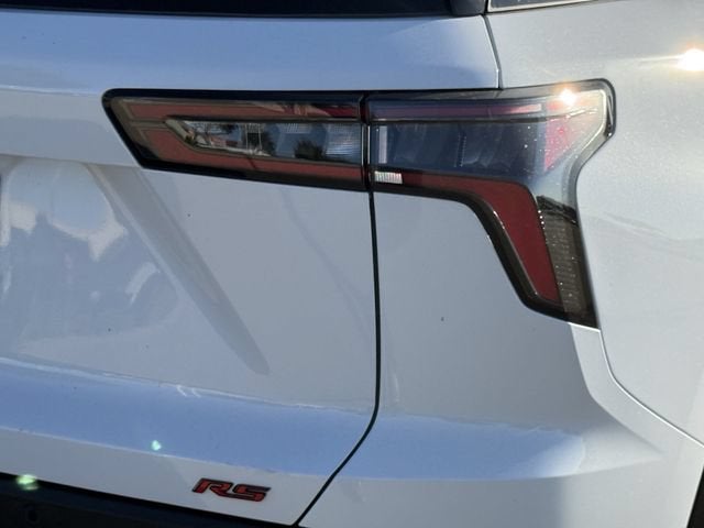 2027 Chevrolet Equinox RS - Photo 10