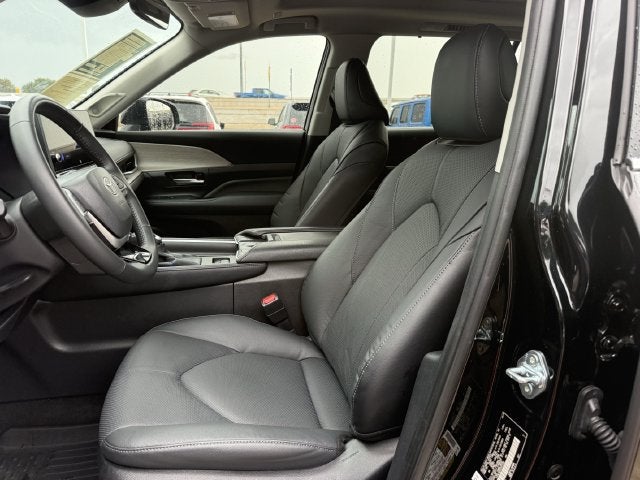 2025 Toyota Grand Highlander Limited - Photo 30