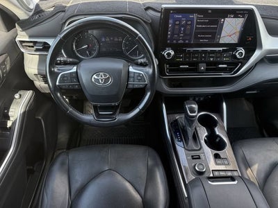 2021 Toyota Highlander Platinum