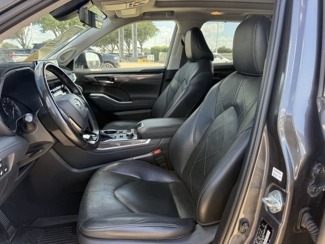 2021 Toyota Highlander Platinum