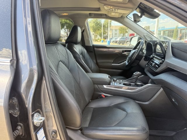 2021 Toyota Highlander Platinum