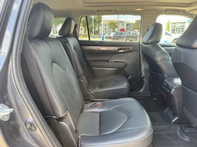 2021 Toyota Highlander Platinum