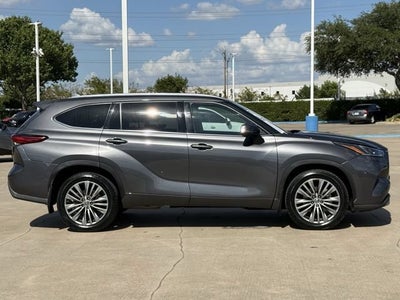 2021 Toyota Highlander Platinum