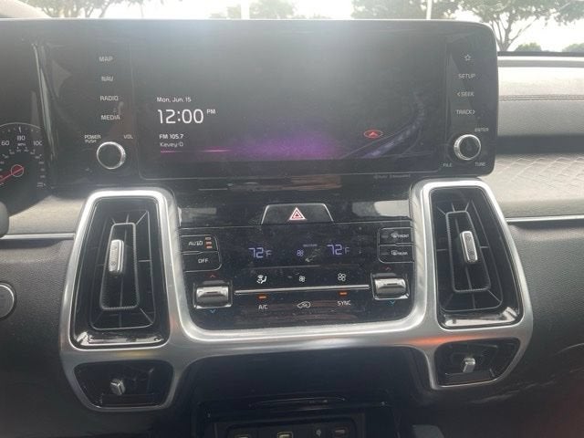2022 Kia Sorento SX