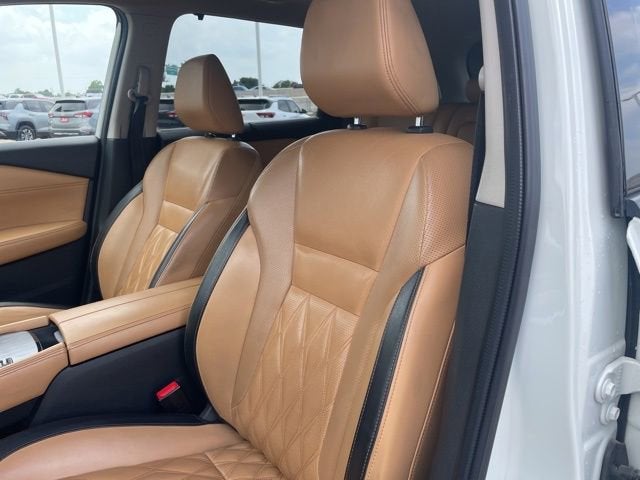 2023 Nissan Rogue Platinum FWD