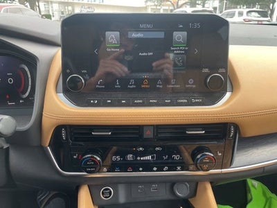 2023 Nissan Rogue Platinum FWD