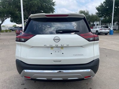2023 Nissan Rogue Platinum FWD