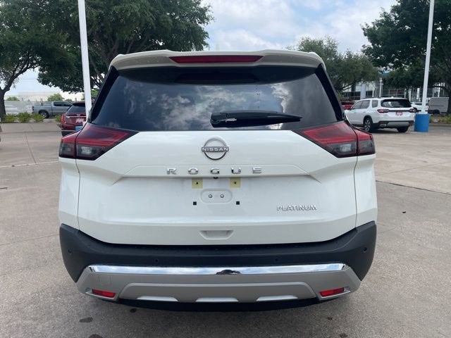 2023 Nissan Rogue Platinum FWD