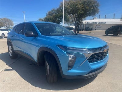 2025 Chevrolet Trax LS